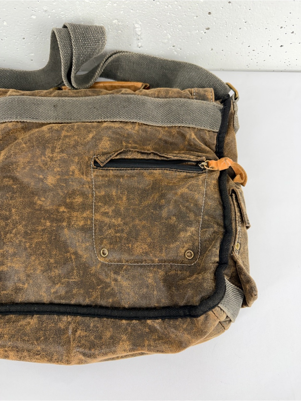 Bed Stu brown distressed leather crossbody messenger bag READ - Picture 5 of 16